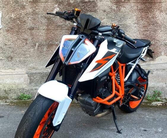 
								KTM 1290 Super Duke R ABS full									