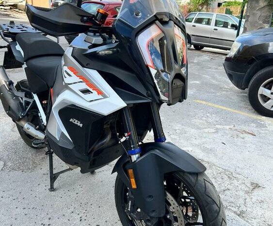 
								KTM 1290 Super Adventure S full									