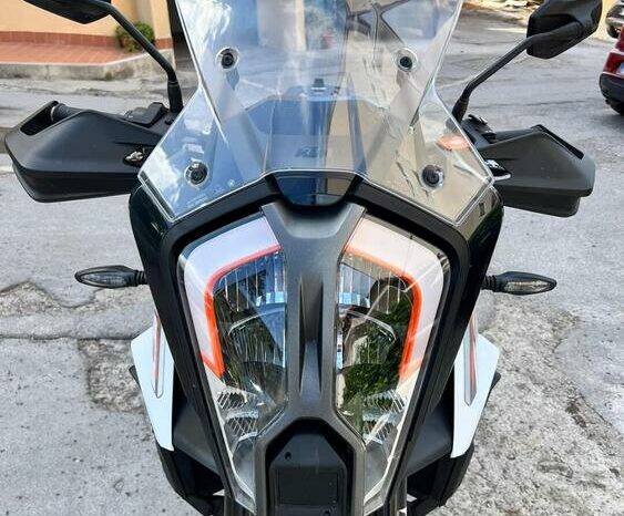 
								KTM 1290 Super Adventure S full									