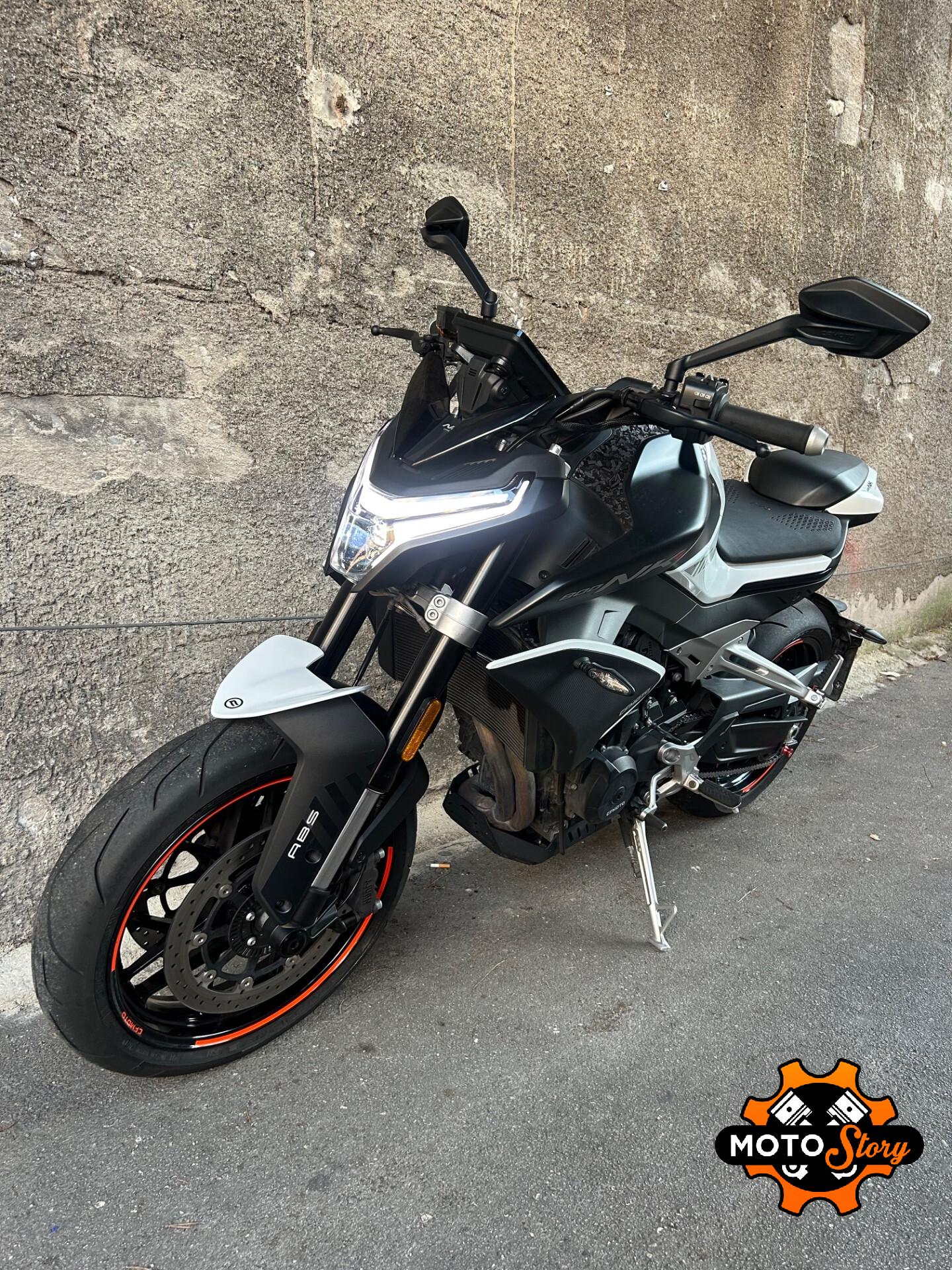 Cf Moto 800 NK ADVANCE