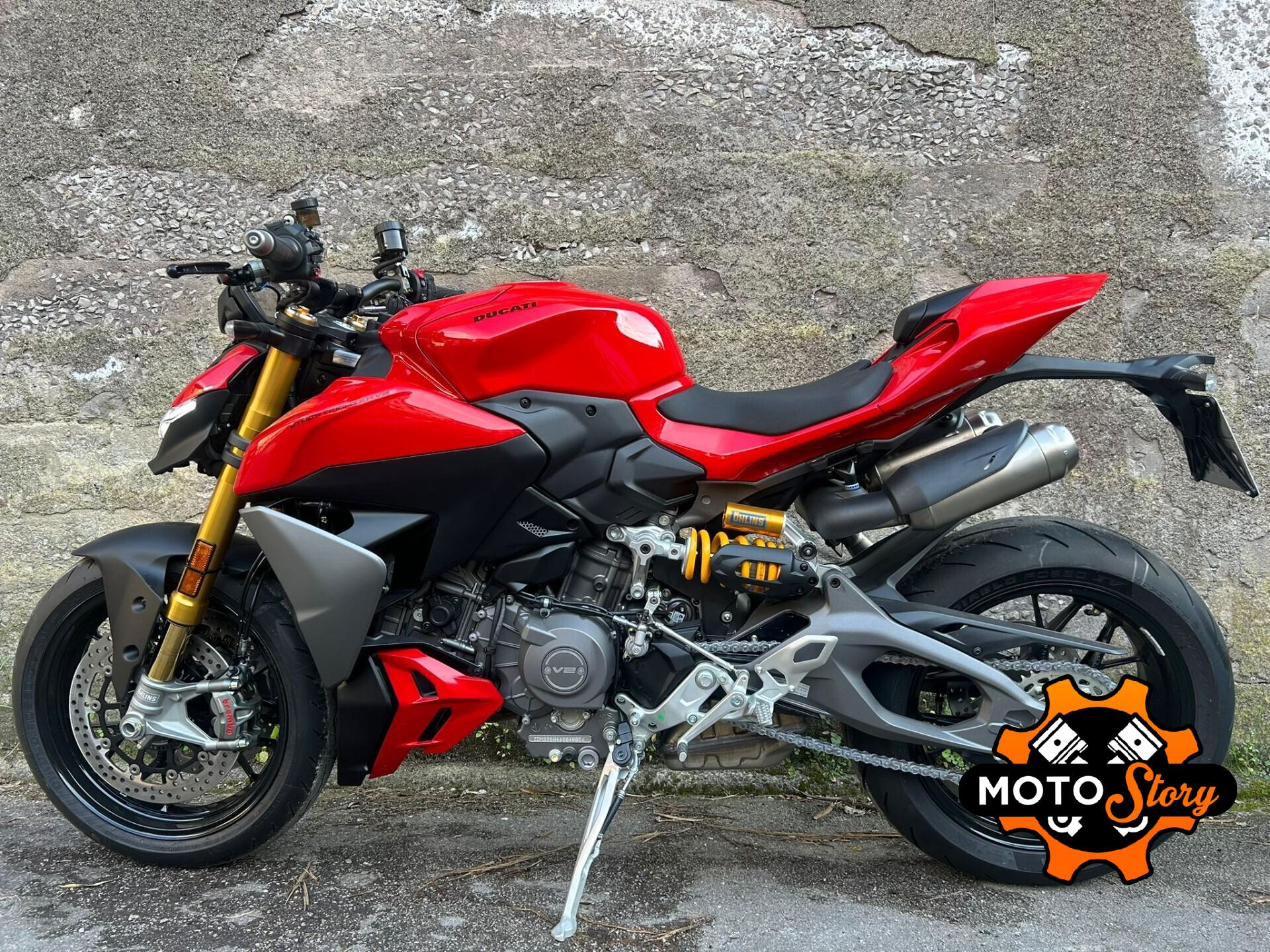 Ducati Streetfighter V2