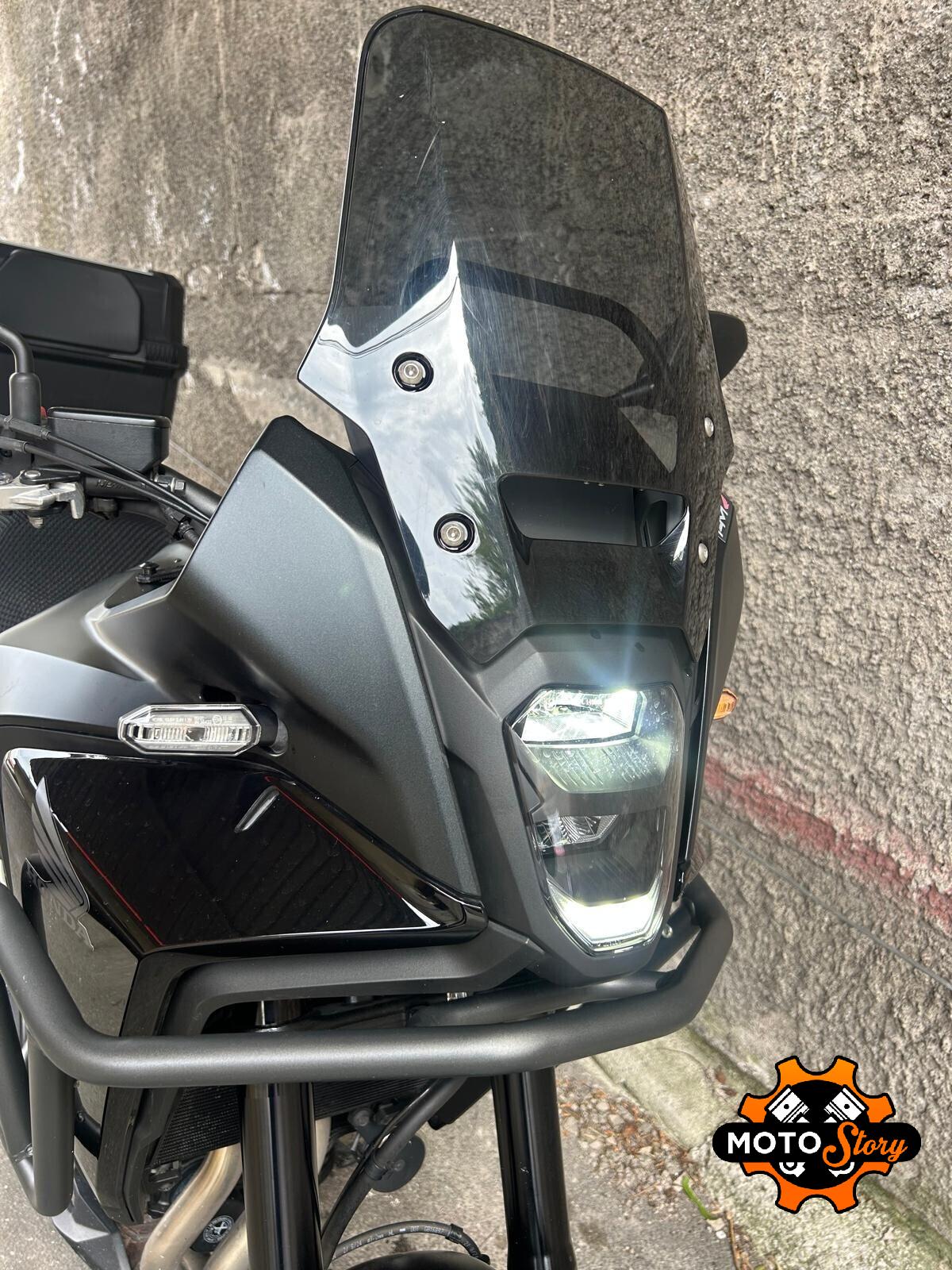 Honda NX 500 2025