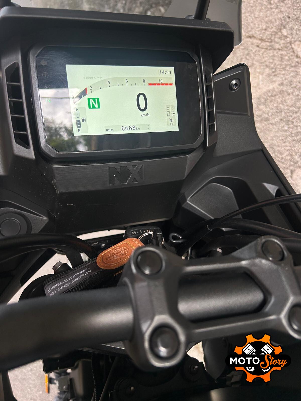 Honda NX 500 2025