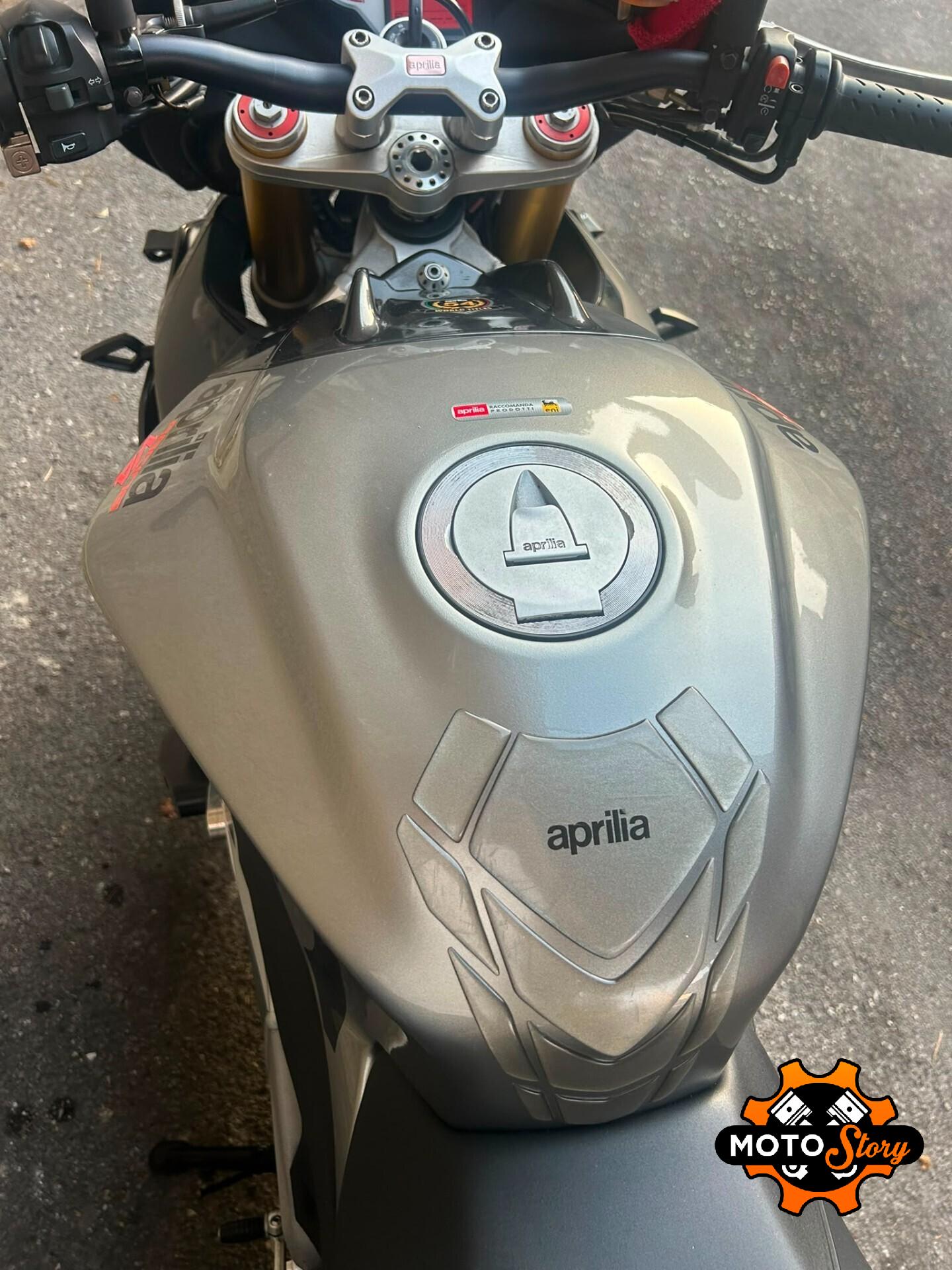 Aprilia Tuono V4 1100