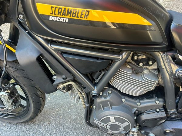 Ducati Scrambler 800 full trottle