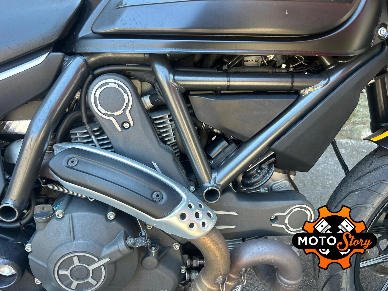 Ducati Scrambler 800 full trottle