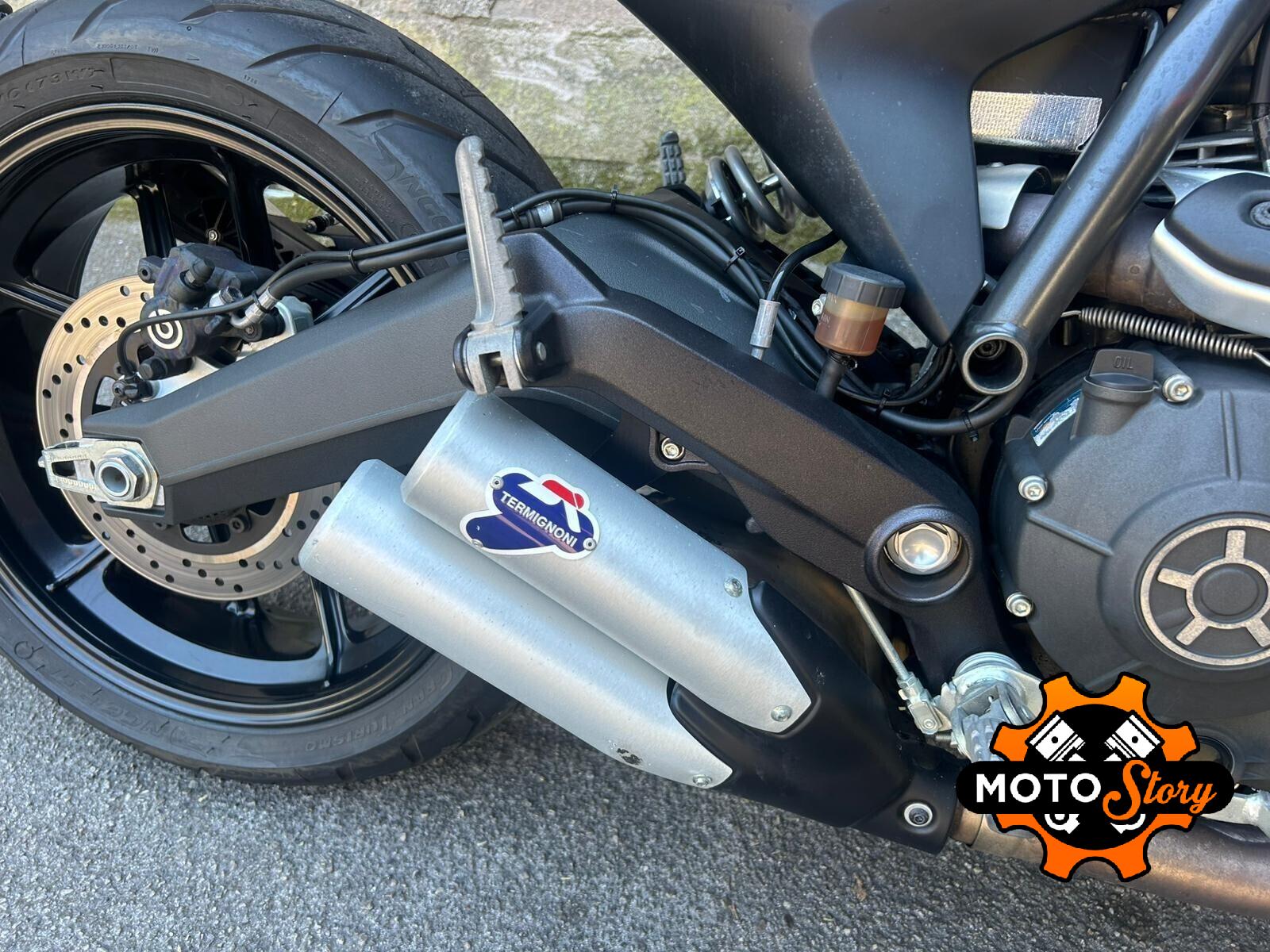 Ducati Scrambler 800 full trottle