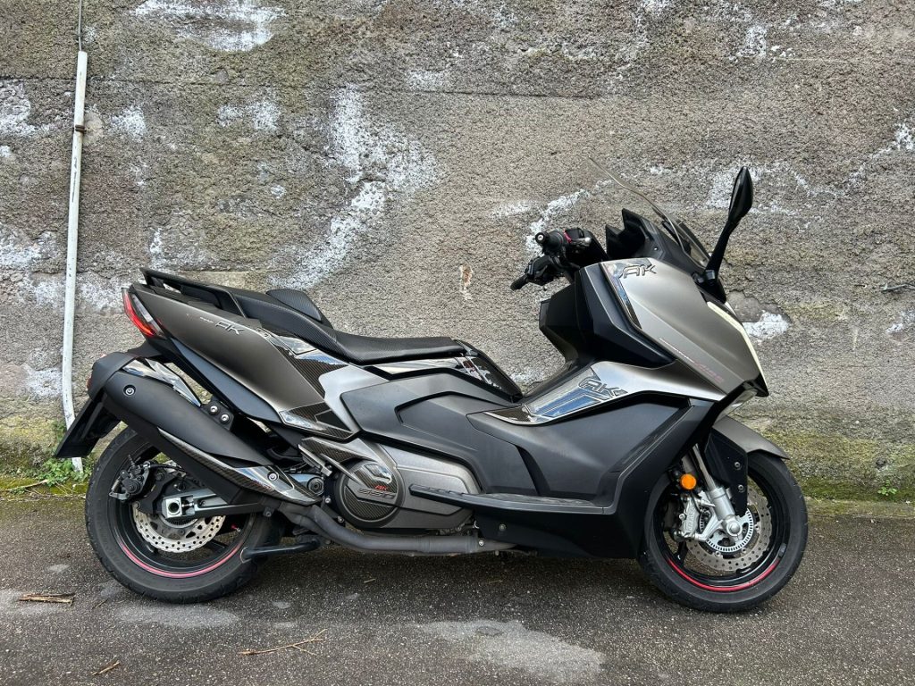 Kymco AK 550