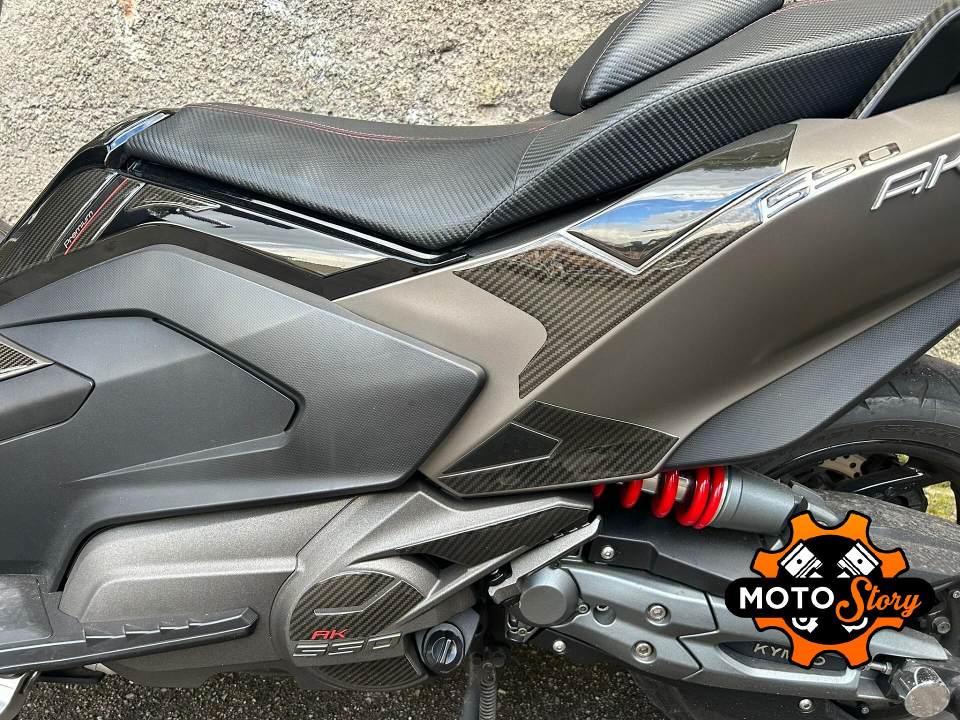 Kymco AK 550