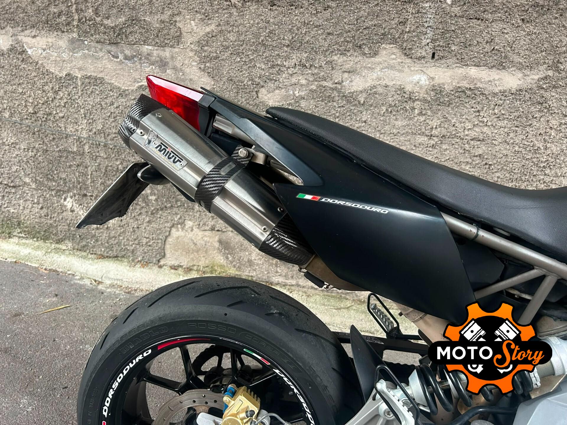 Aprilia Dorsoduro 750