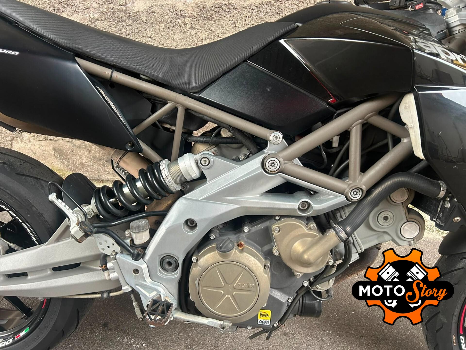 Aprilia Dorsoduro 750