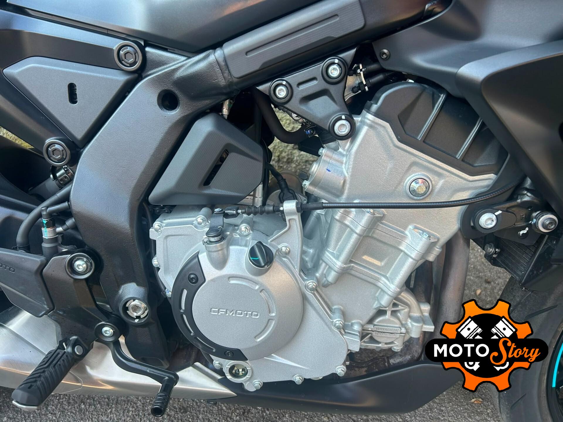 Cf Moto 675NK