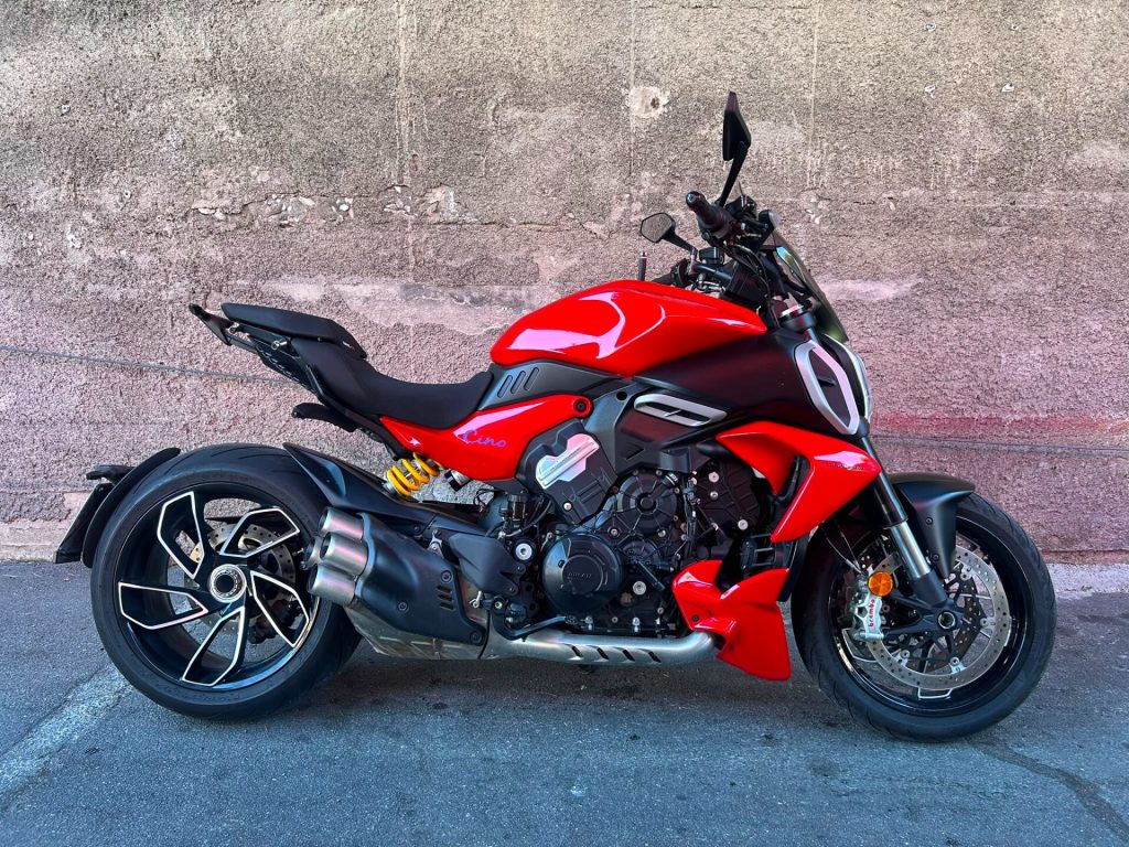 Ducati Diavel V4