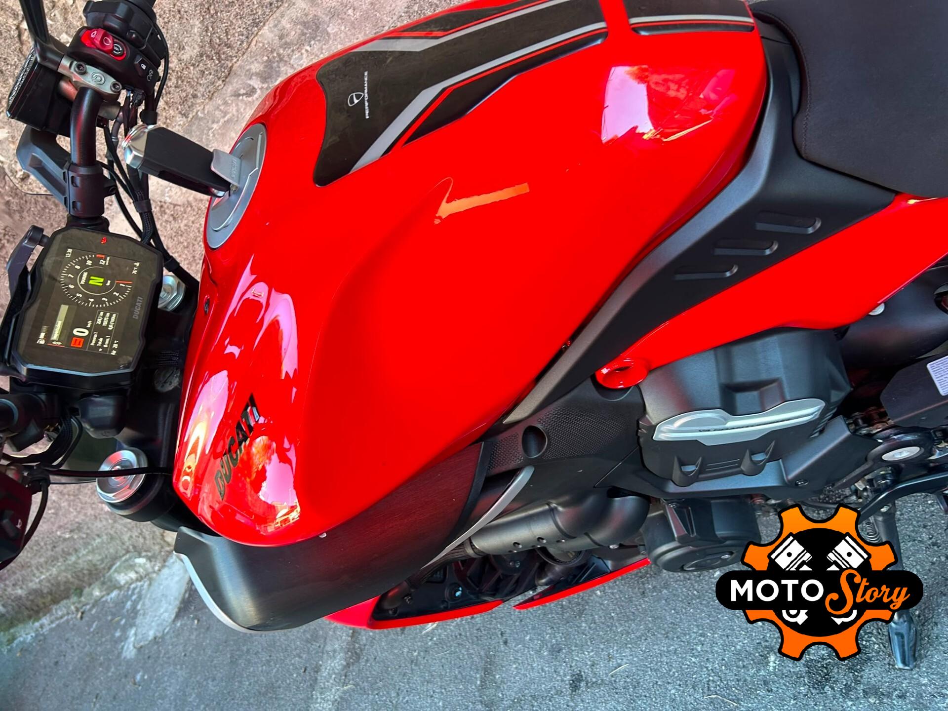 Ducati Diavel V4