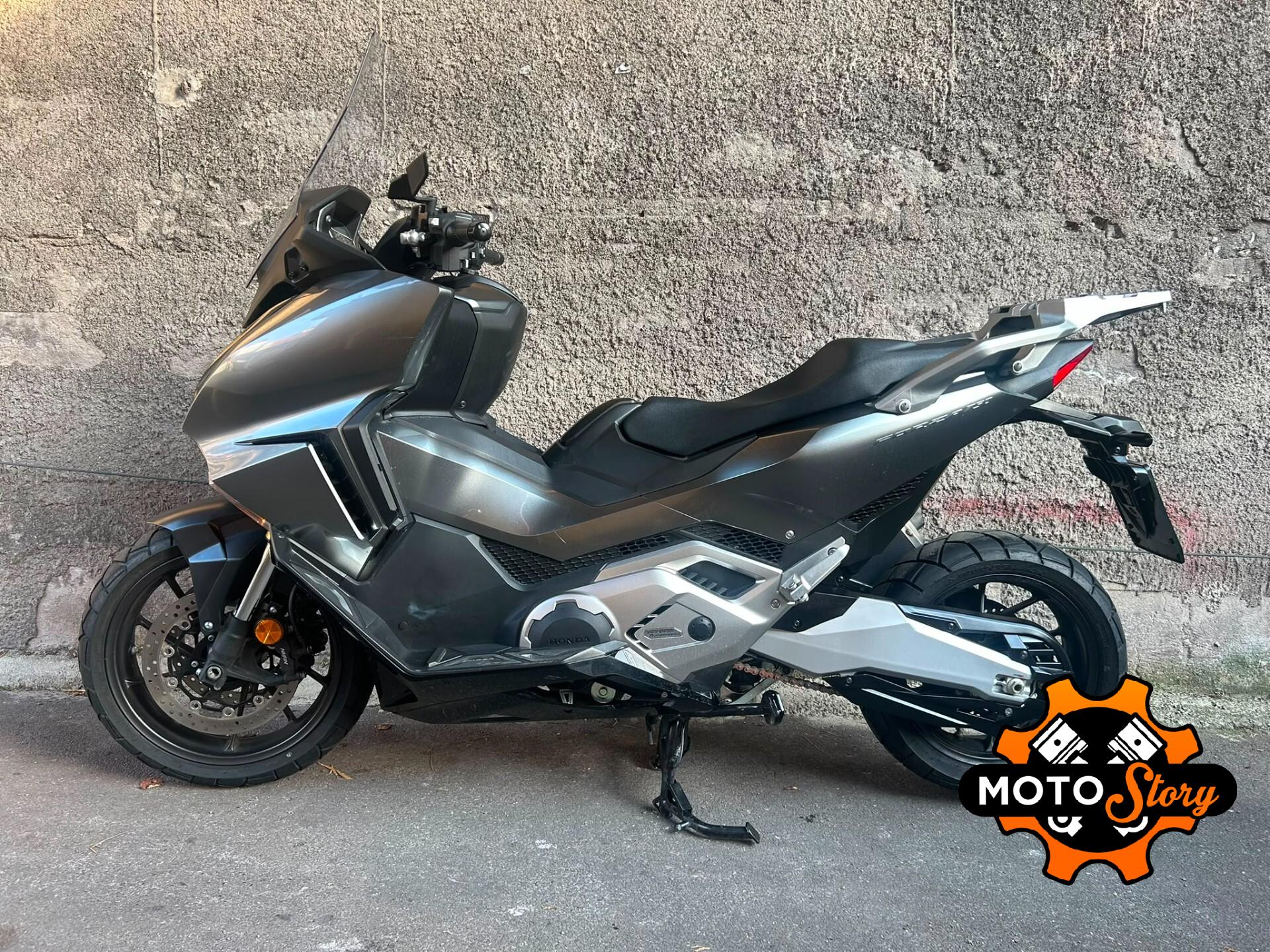 Honda Forza 750