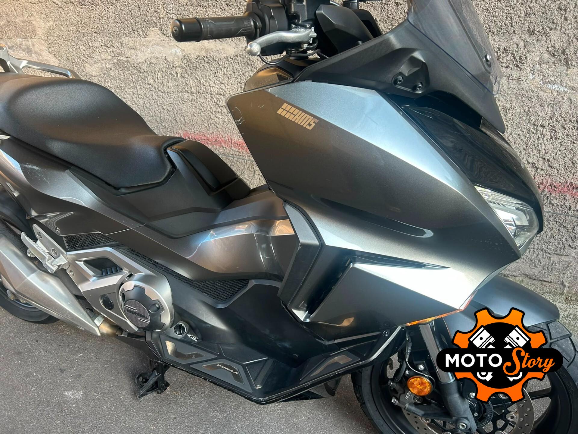 Honda Forza 750
