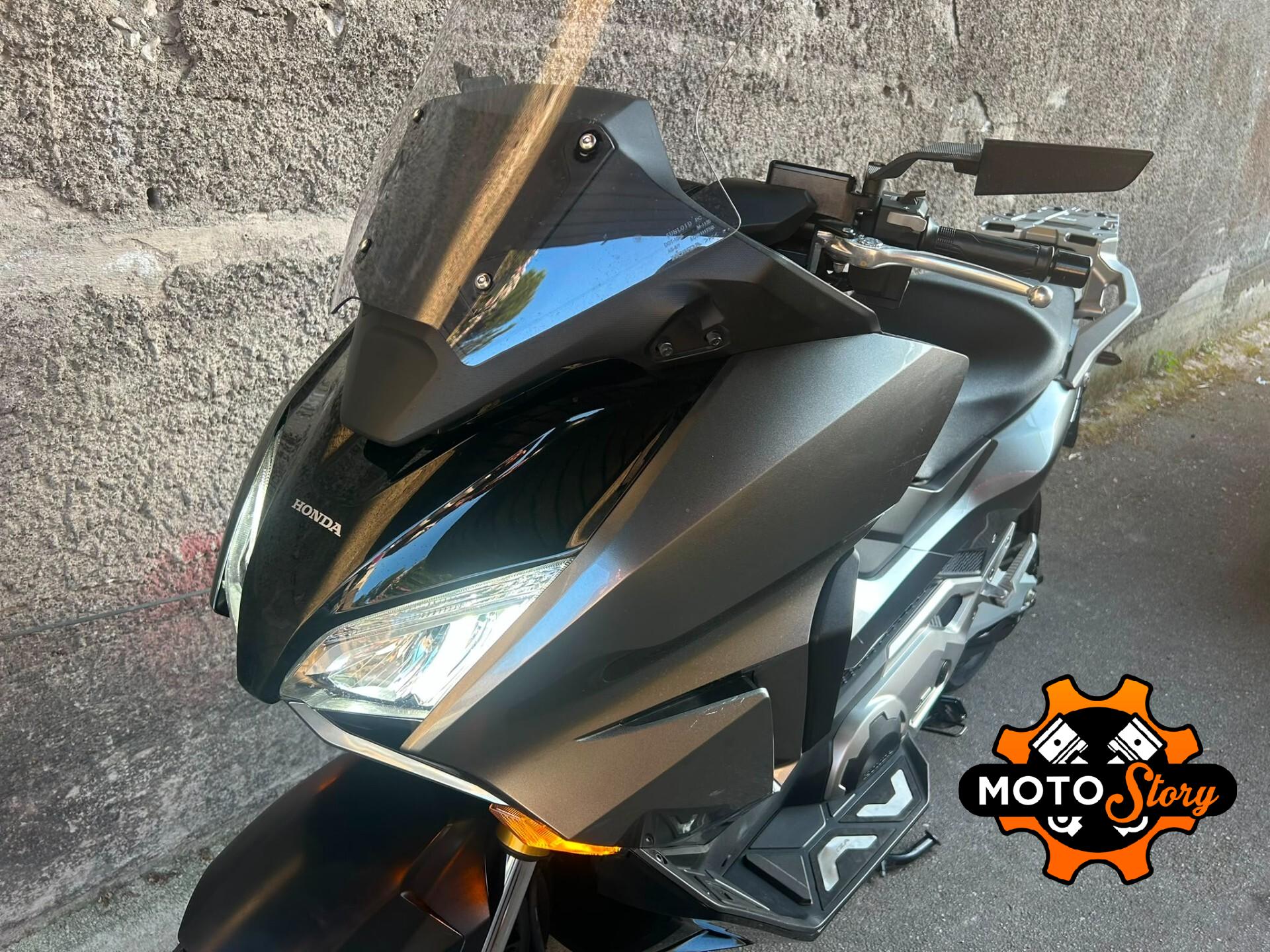 Honda Forza 750