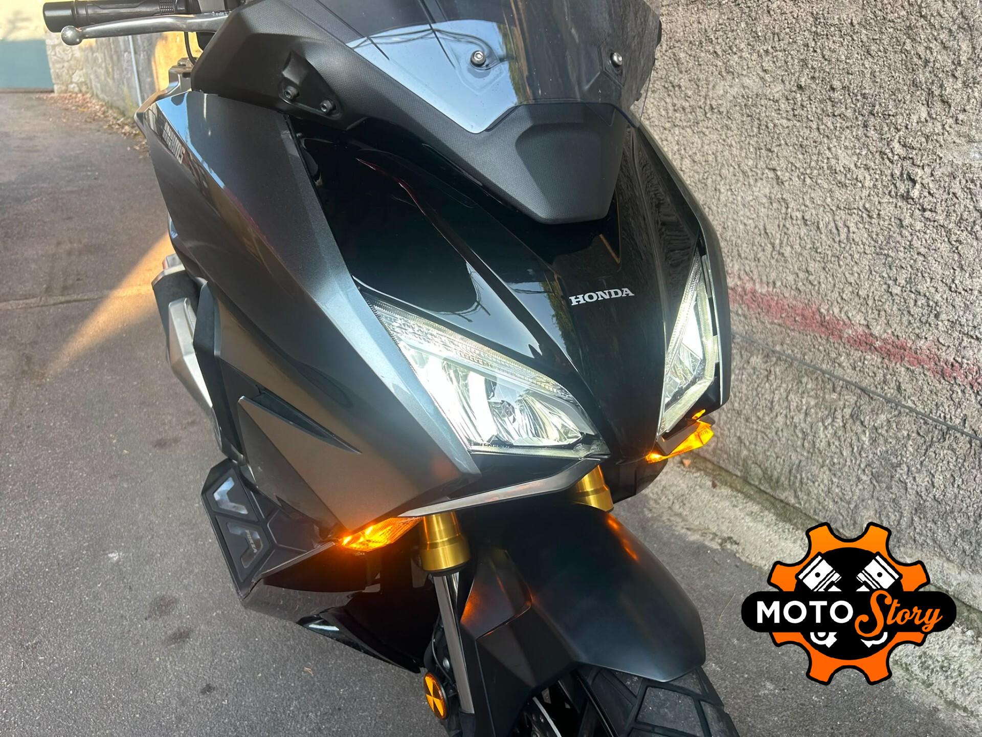 Honda Forza 750