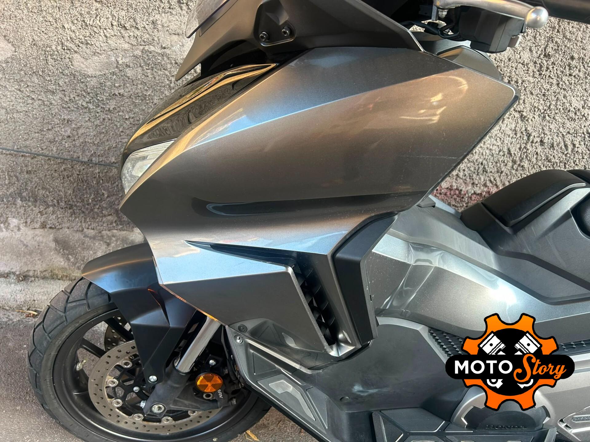 Honda Forza 750