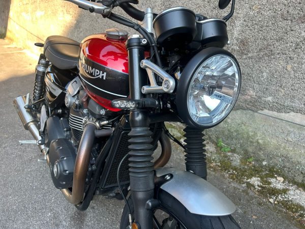 Triumph Speed Twin 1200