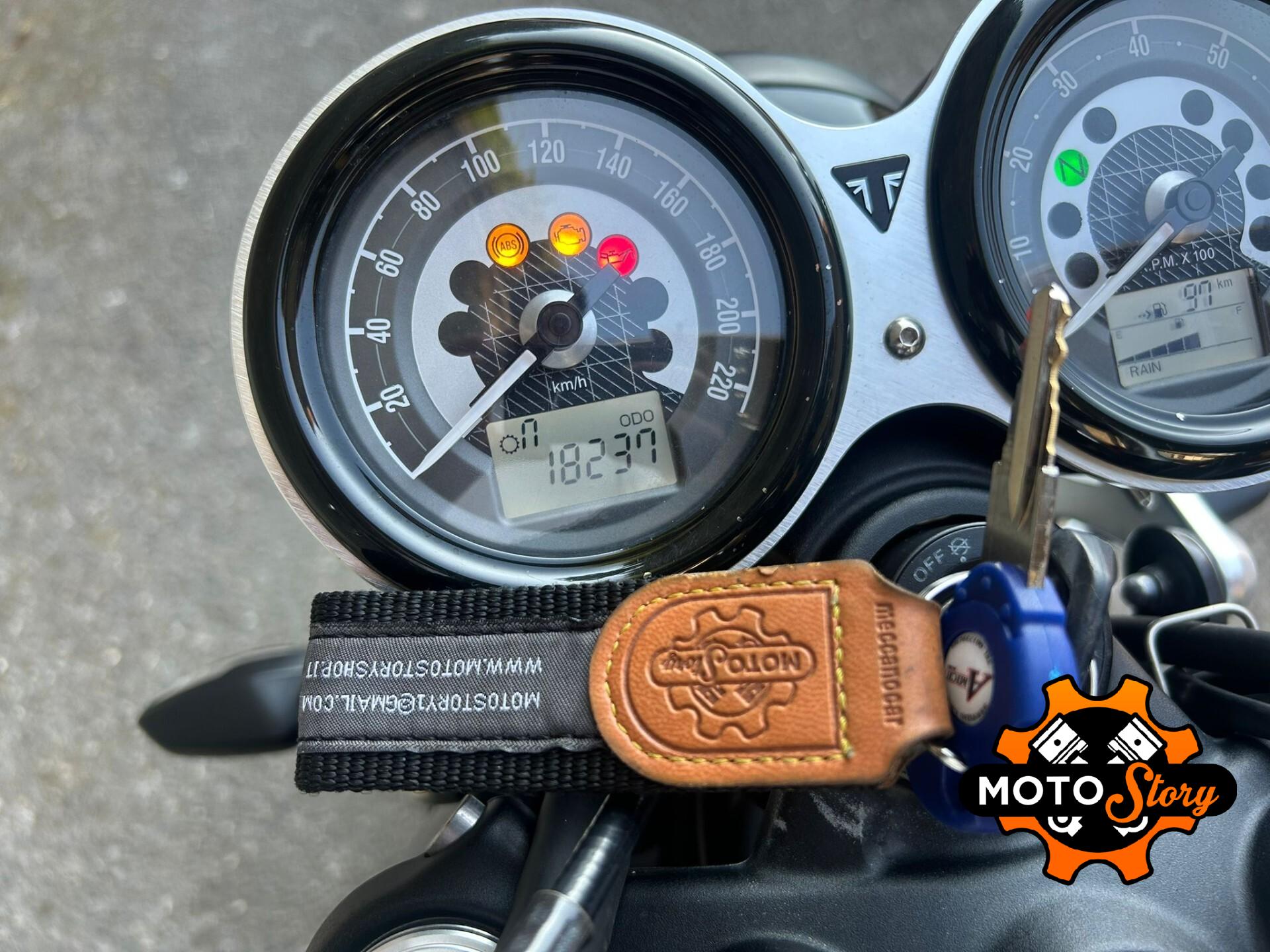 Triumph Speed Twin 1200